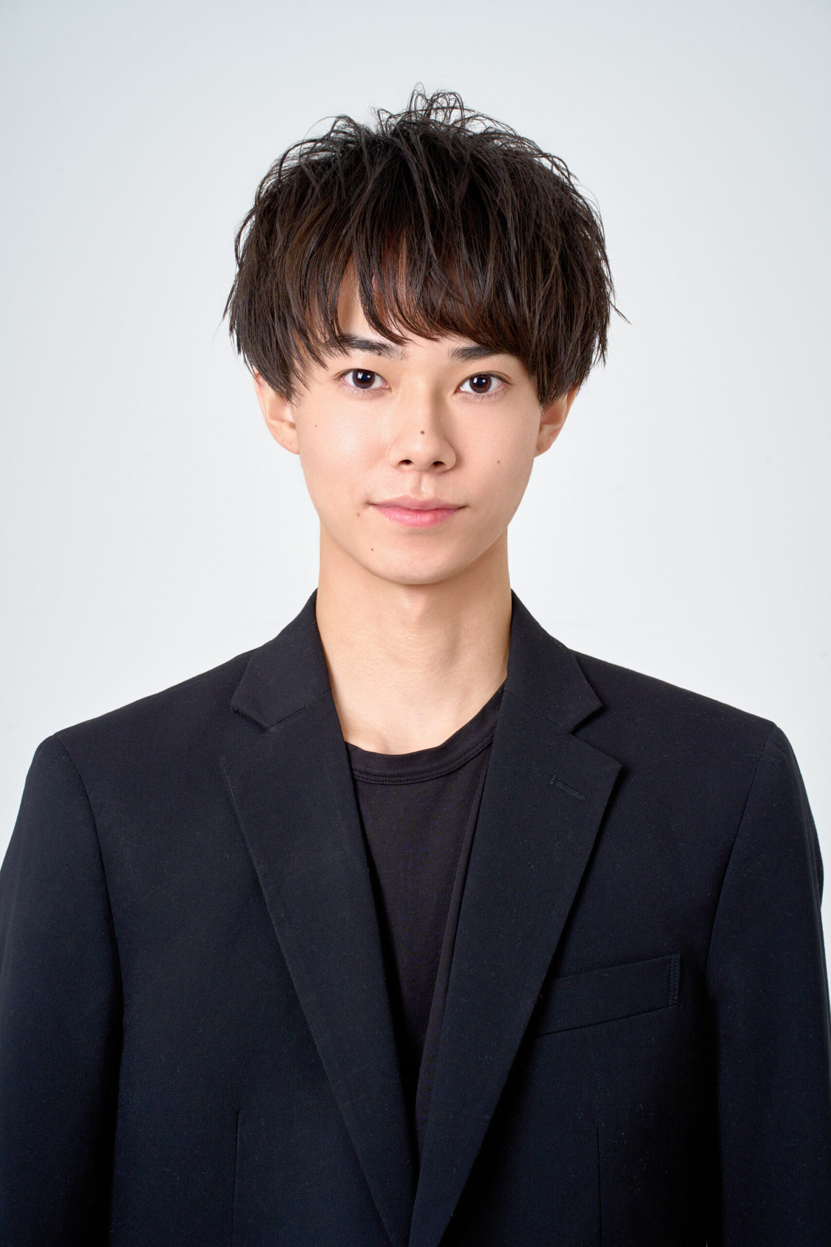 宣材写真の撮影です。クールな印象を目指し