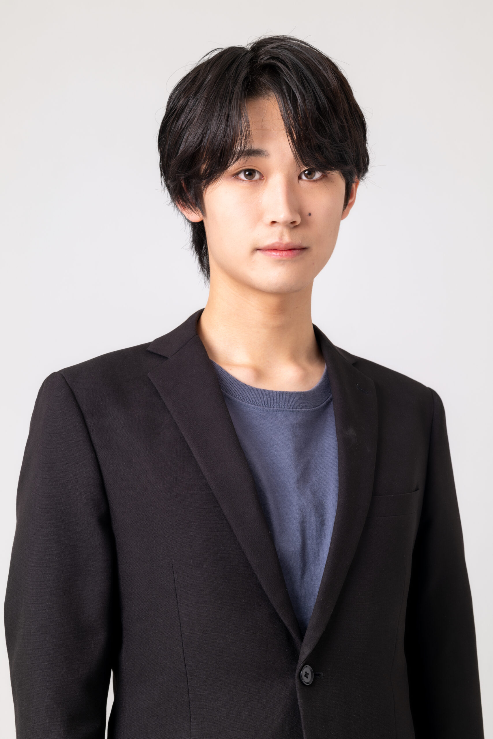 舞台役者の魅力を引き出す撮影は、クールで