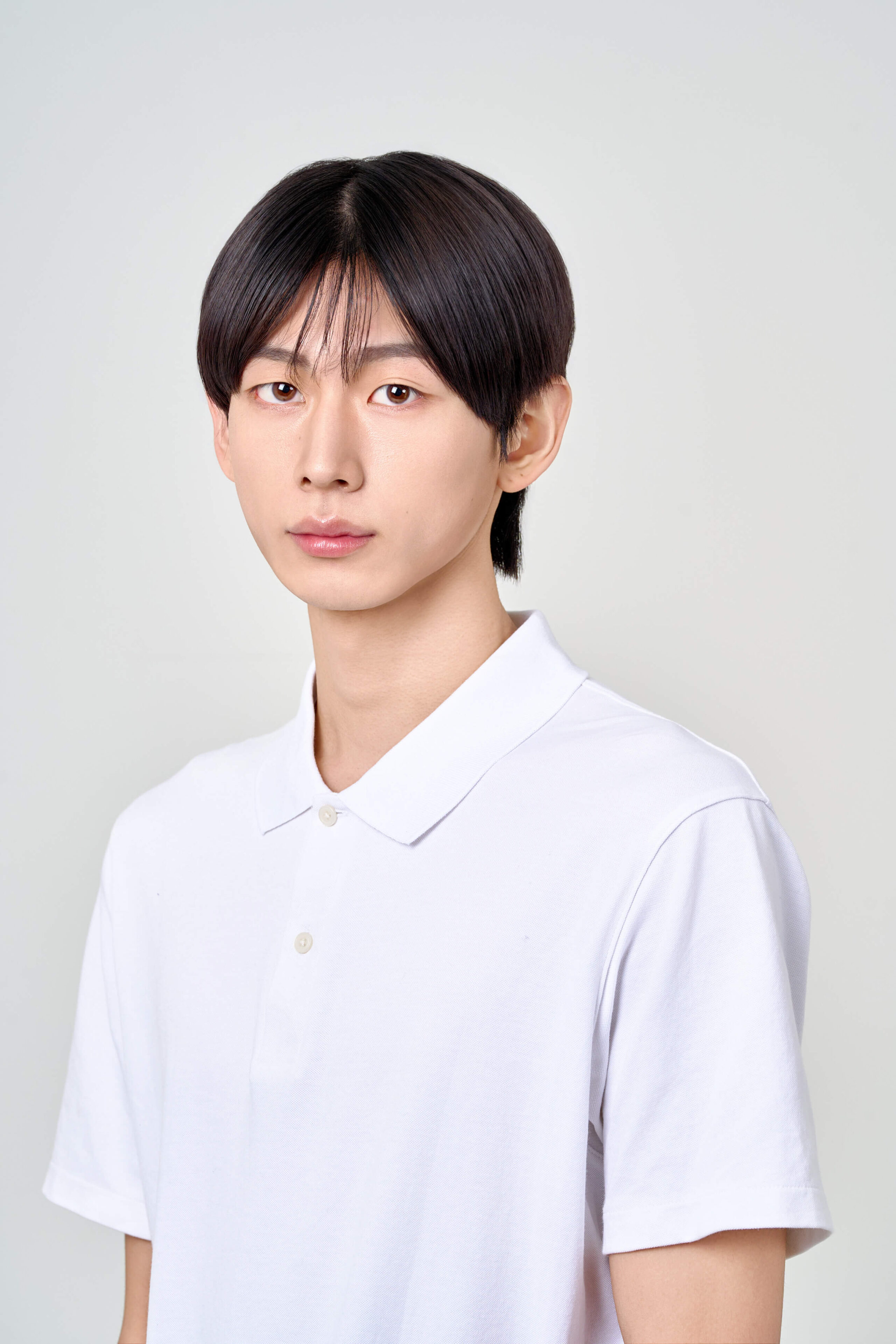 スタイルを引き立てるシンプルなポージング