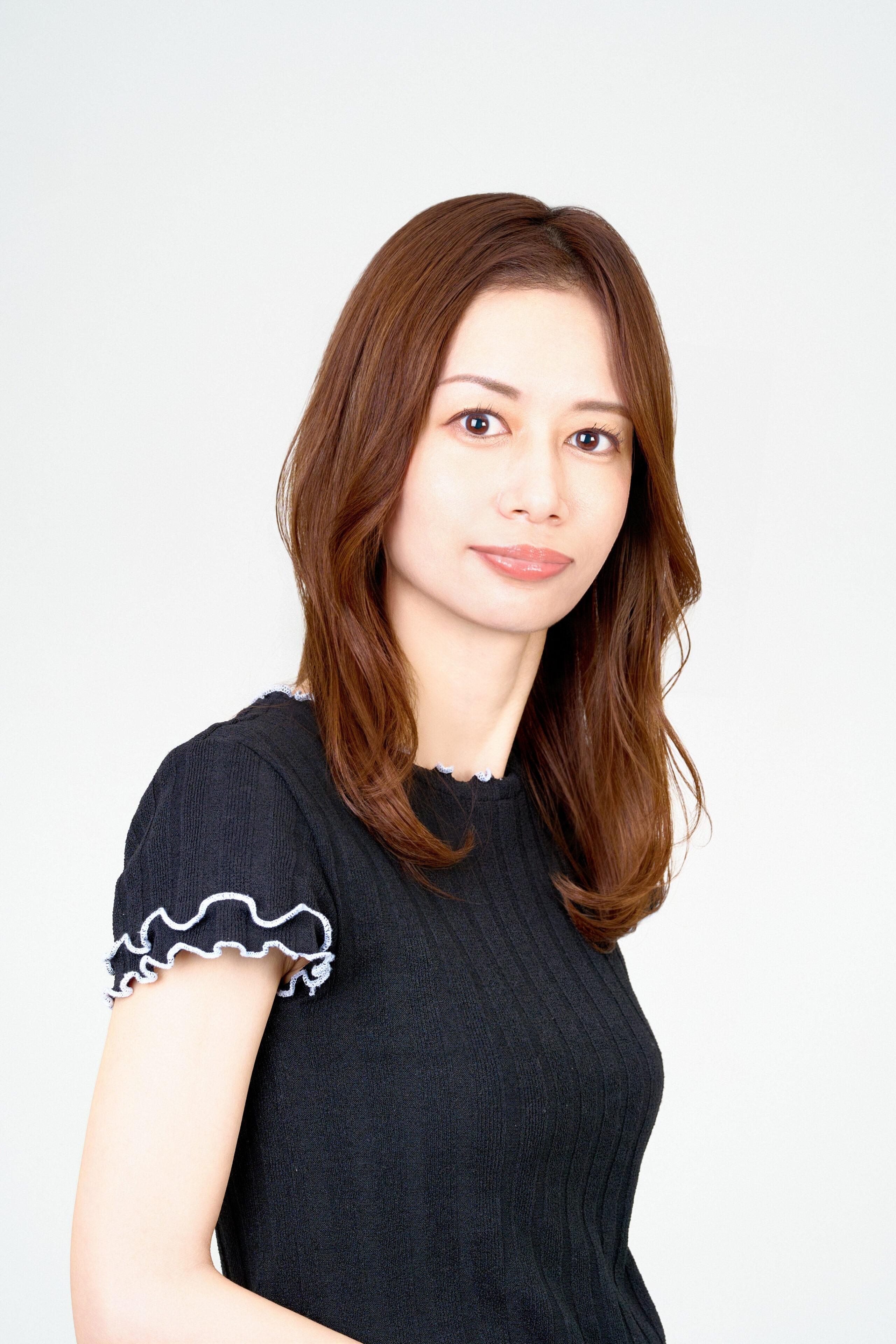 宣材写真を撮影しました。クールな表情を引