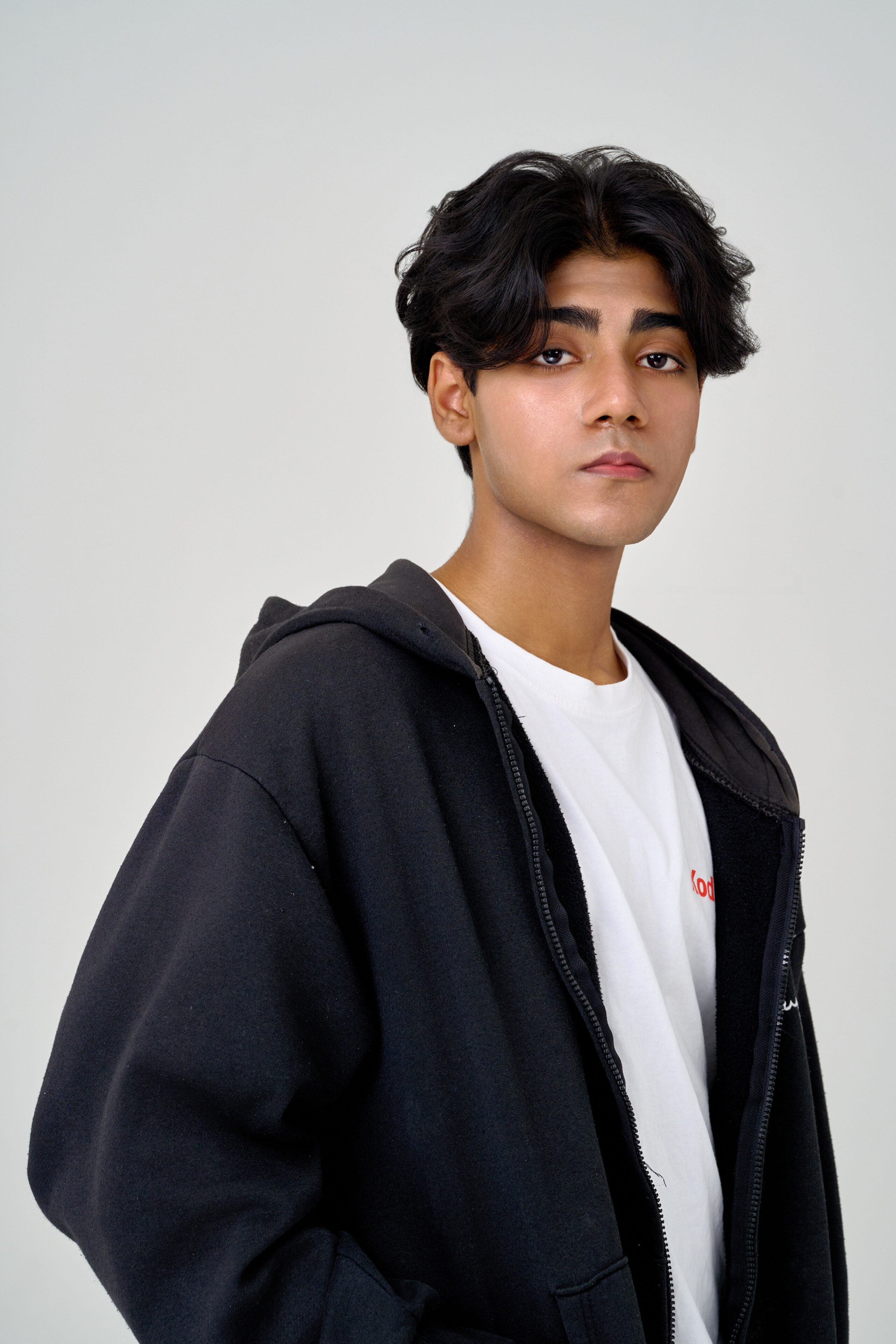 宣材写真の撮影です。クールな印象を大切に