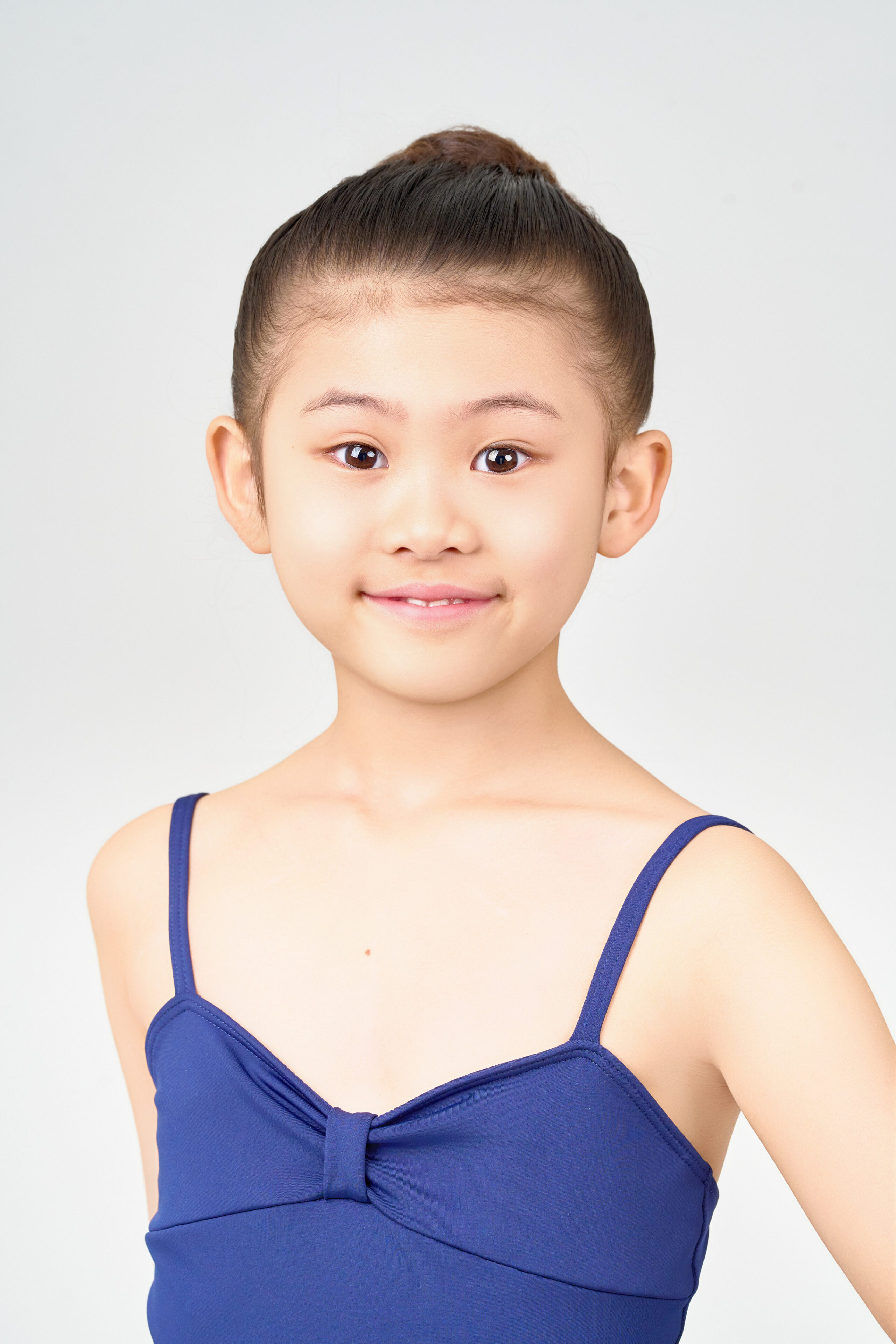 お子様のバレエオーディション用の宣材写真