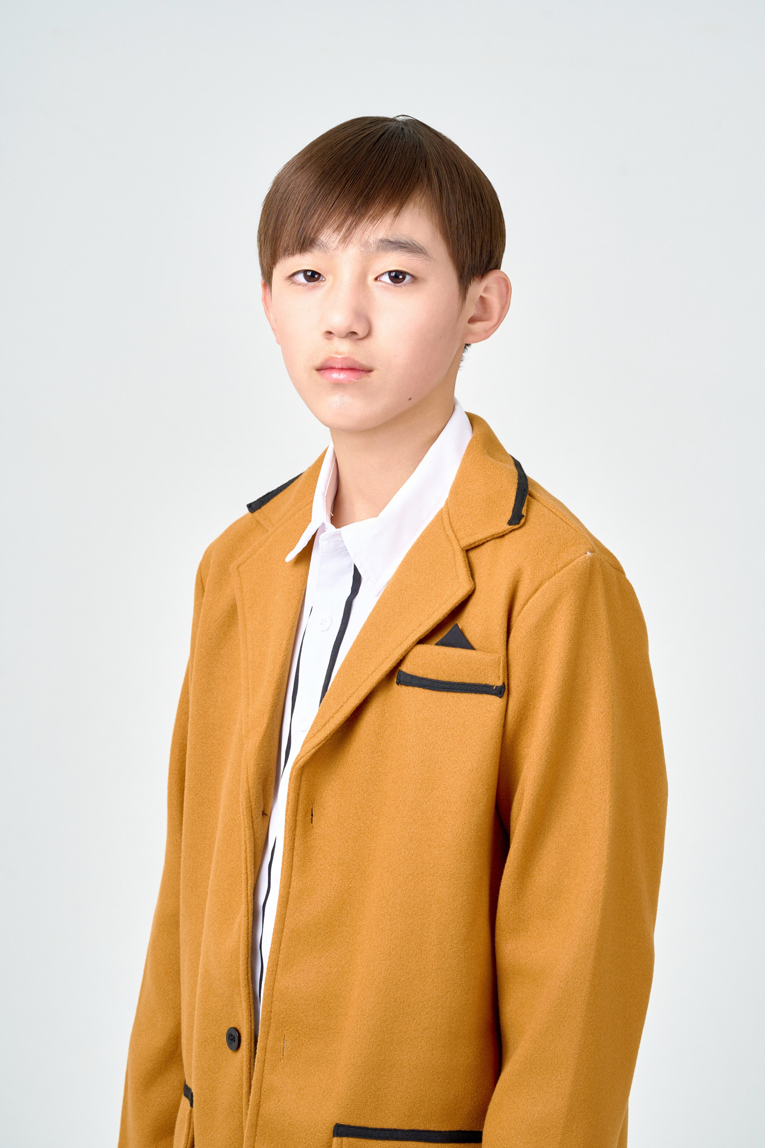 宣材写真の撮影です。スタイルを引き立てる