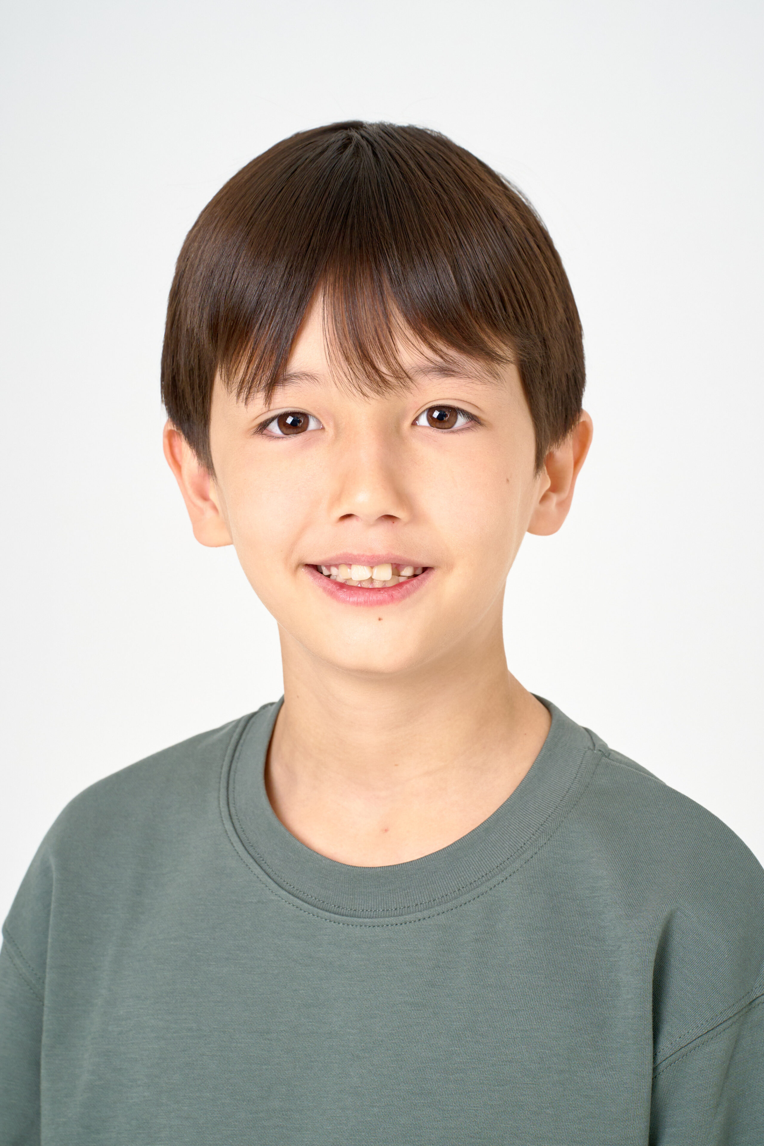 宣材写真の撮影です。透明感を強調するライ