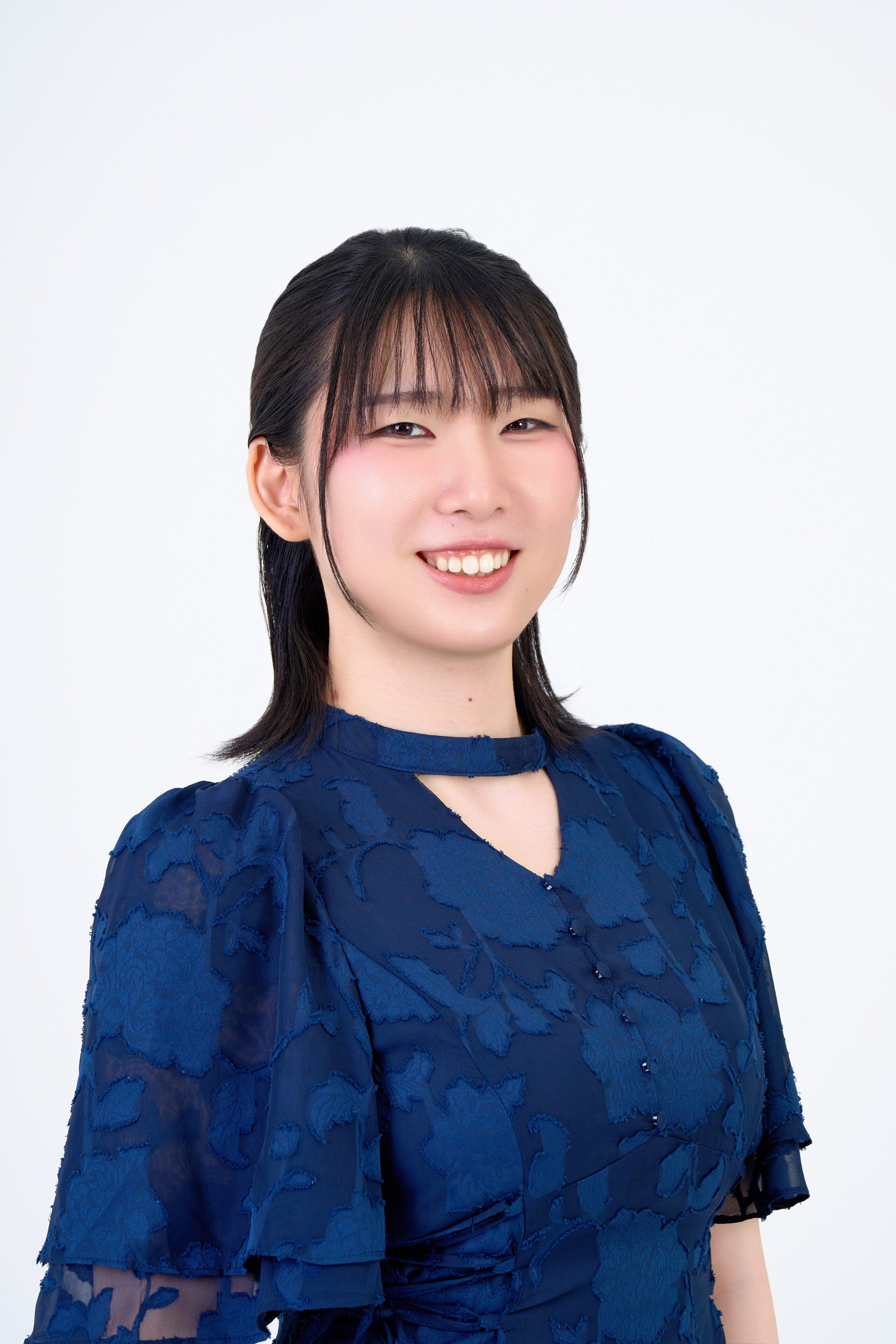 声優の方の宣材写真です。華やかさをコンセ